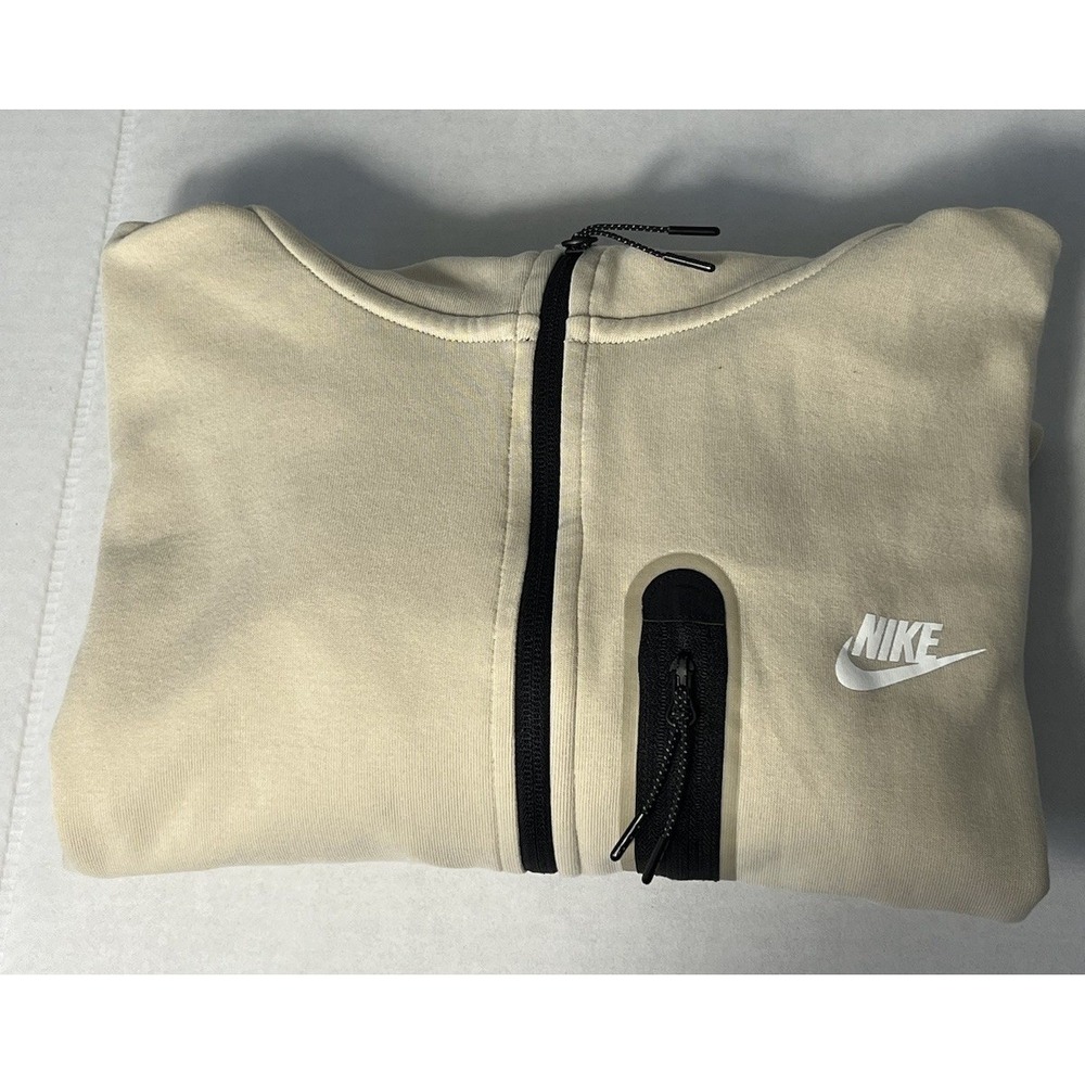 Nike Zip-Up Running Sports Warm Hoodie Jacket Large See Pics For Flaws.
